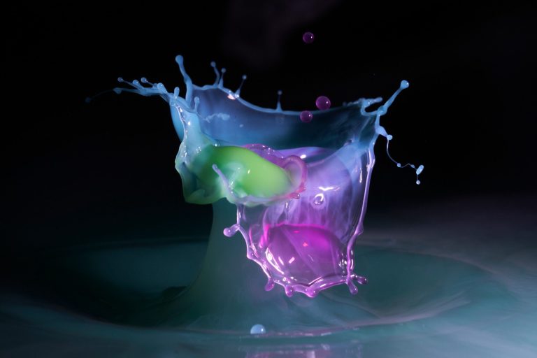 Wassertropfen & Friends – Farbenspiel Vermischte Farbtropfen in High-Speed-Fotografie – Wassertropfen-Workshop für Freunde und Paare